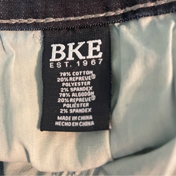 Men’s BKE Nolan Straight Stretch Jeans by BUCKLE. - Picture 5 of 8